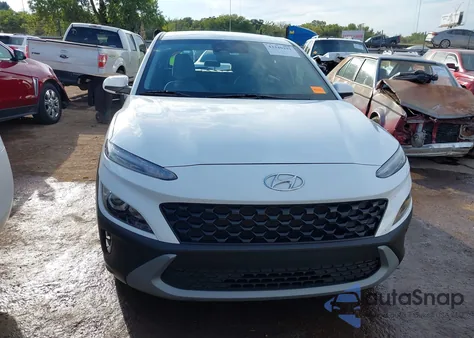 2022 Hyundai Kona Se z USA, uszkodzony, nr VIN KM8K22AB2NU771666